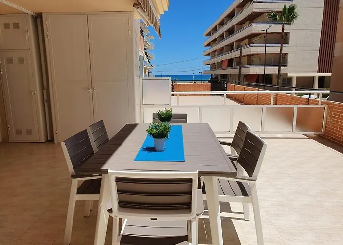 Apartamento Con Gran Terraza, Piscina Y Con Vistas Al Mar, A Solo 50 M De La Playa