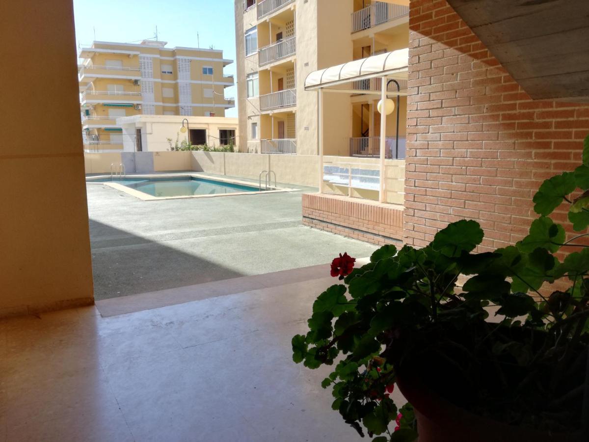 Con Gran Terraza, Piscina Y Con Vistas Al Mar, A Solo 50 M De La Playa Daimús
